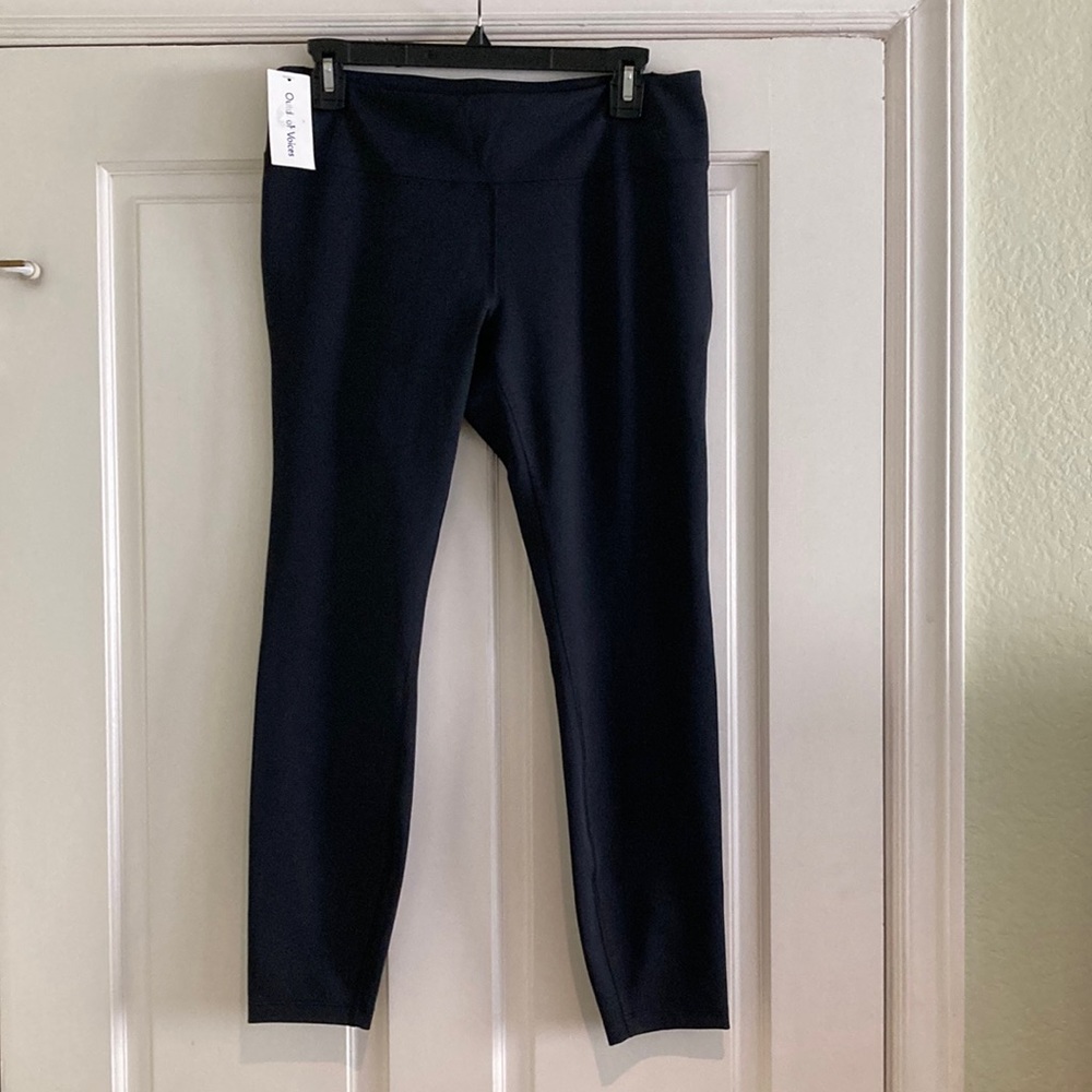 Outdoor Voices Women’s Leggings Black LARGE Inseam 25” NEW TAG  $118